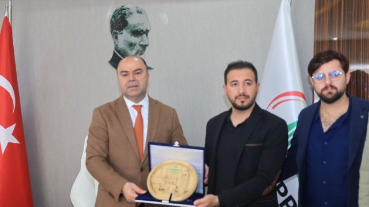 Karaköprü Belediye Başkanı Nihat Çiftçi'den Eğitim Kurumları Yöneticilerine Ziyaret