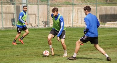 Karaköprü Belediyespor, Ağrı 1970 Spor Maçına Hazırlanıyor