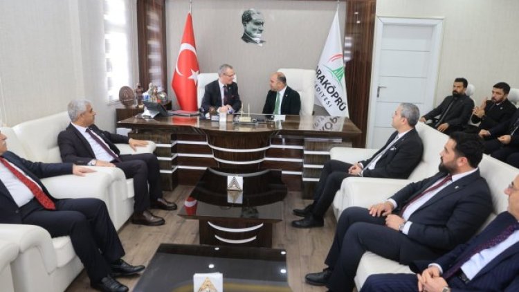 Yeniden Refah Partisi Genel Başkan Yardımcısı Karaköprü Belediyesi'ni Ziyaret Etti