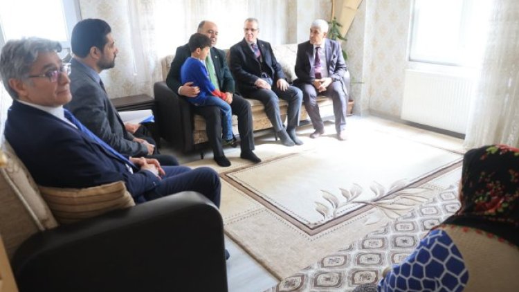 Yeniden Refah Partisi Heyeti Şanlıurfa'da Ailelerle Buluştu