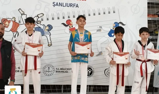 Haliliye'den Taekwondo'da Grup Birinciliği: Yunus Efe Dinlemez Zirvede