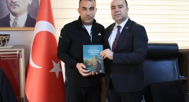 Karaköprü Belediye Başkanı Nihat Çiftçi, Dr. İrfan Aksu ile Buluştu