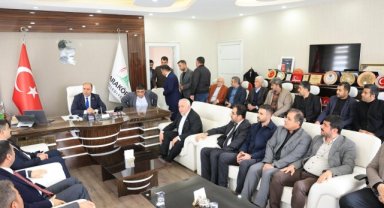 Karaköprü Belediye Başkanı Nihat Çiftçi, İmar Değişikliğine İtiraz Eden Heyetle Buluştu