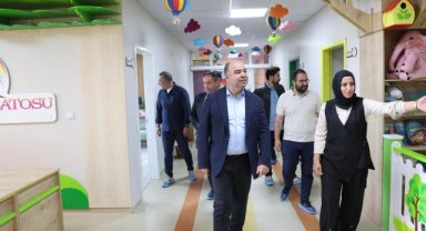 Karaköprü Belediye Başkanı Nihat Çiftçi, Renkler Şatosu Anaokulu'nu Ziyaret Etti