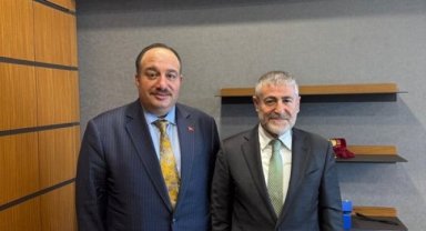 Salih Ekinci, Nureddin Nebati'yi TBMM'de Ziyaret Etti