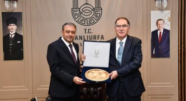 Şeref Malkoç ve Heyeti, Şanlıurfa Valisi Hasan Sildak'ı Ziyaret Etti