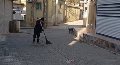 Siverek'te Temizlik Ekipleri Şehrin Her Köşesinde Görev Başında