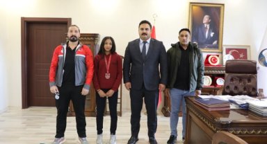 Viranşehirli Halterci Gutna Naimoğlu'ndan Türkiye Üçüncülüğü