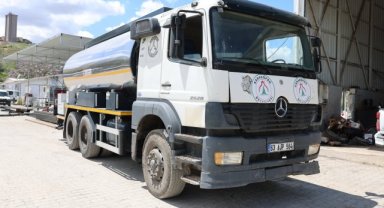 Karaköprü Belediyesi Kırsal Yolları Modernize Ediyor: Yeni Asfalt Aracı Hizmette