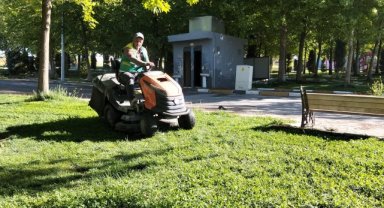 Karaköprü'de Park ve Bahçelerde Kapsamlı Bakım Çalışmaları